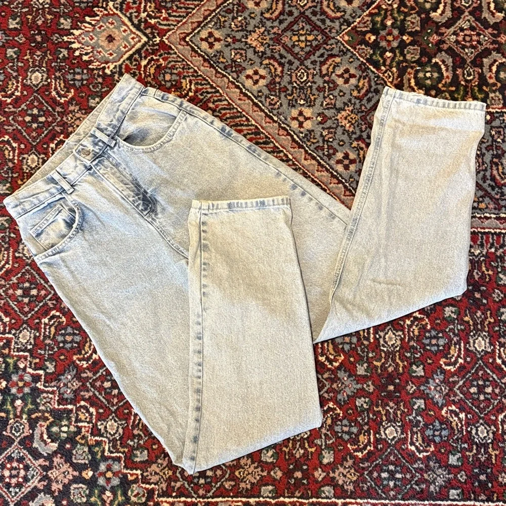 Reclaimed Vintage Jeans - Size 26 - Picture 1 of 11